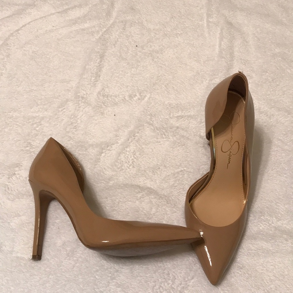 Jessica Simpson tan patent leather heels